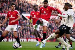 Man Utd họp khẩn sa thải Carrick: Eddie Howe bất ngờ dẫn đầu danh s&aacute;ch thế chỗ?