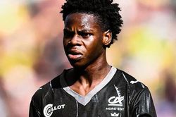 Chelsea, Barcelona bị từ chối: Sao trẻ Mali chọn bến đỗ bất ngờ