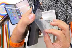 7 ng&agrave;y c&ocirc;ng nghệ: Lộ điểm yếu, iPhone Duo đắt gi&aacute; c&oacute; thể hỏng nặng