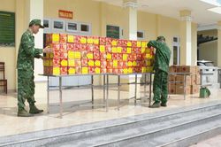 Bắt giữ 3 người trên ô tô tải chở gần 350kg pháo nổ ở Lạng Sơn