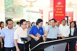 TP.HCM đặt mục ti&ecirc;u tăng trưởng GRDP năm 2027 tr&ecirc;n 10,4%