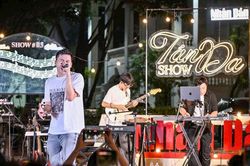 T&aacute;n Đa Show - Điểm hẹn &acirc;m nhạc giữa l&ograve;ng H&agrave; Nội