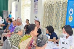 Để người bệnh đ&aacute;i th&aacute;o đường sống khỏe mỗi ng&agrave;y