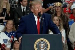 Tổng thống Trump dự báo sớm đạt thỏa thuận thuế quan với Canada