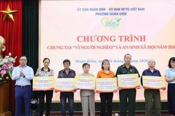 Phường Ho&agrave;n Kiếm: Lan tỏa tinh thần nh&acirc;n &aacute;i v&igrave; người ngh&egrave;o v&agrave; an sinh x&atilde; hội