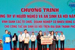 H&agrave; Nội nh&acirc;n l&ecirc;n sức mạnh cộng đồng chăm lo cho người ngh&egrave;o