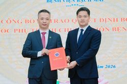 Bộ Y tế c&ocirc;ng bố quyết định bổ nhiệm Ph&oacute; Gi&aacute;m đốc chuy&ecirc;n m&ocirc;n Bệnh viện Bạch Mai