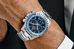Đồng hồ gần 1 triệu USD tr&ecirc;n tay Harry Kane ở Quả b&oacute;ng v&agrave;ng 2026