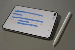 iPhone Duo có bản cập nhật để dùng với Apple Pencil