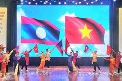 Nhiều hoạt động văn hóa kỷ niệm các dấu mốc quan trọng trong quan hệ Việt Nam - Lào, Việt Nam - Campuchia
