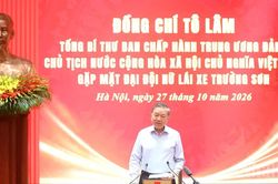 Tổng B&iacute; thư, Chủ tịch nước T&ocirc; L&acirc;m gặp mặt Đại đội nữ l&aacute;i xe Trường Sơn