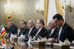 Iran n&ecirc;u c&aacute;c điều kiện để nối lại đ&agrave;m ph&aacute;n với Mỹ