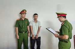 Làm giả bệnh án ung thư để 'đào mỏ' người tình