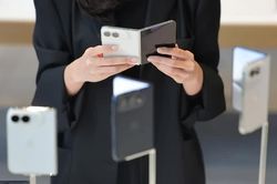 'C&uacute; sốc' nứt m&agrave;n h&igrave;nh iPhone Duo cũng chưa bằng nỗi thất vọng n&agrave;y của d&acirc;n Tech Geek