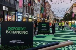 London biến tuyến phố mua sắm nổi tiếng bậc nhất th&agrave;nh phố đi bộ