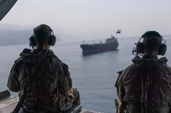 Mỹ sẵn s&agrave;ng tấn c&ocirc;ng Iran trong v&ograve;ng 96 giờ nếu c&oacute; lệnh từ Tổng thống Trump