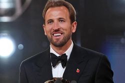 Video Harry Kane và 10 siêu phẩm khiến cả thế giới ngả mũ
