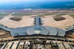 Chưa c&oacute; đường sắt, kh&aacute;ch TPHCM ra s&acirc;n bay Long Th&agrave;nh di chuyển ra sao?