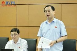( TR&Igrave;NH ĐỒNG CH&Iacute; TỔNG BI&Ecirc;N TẬP) Đại biểu Quốc hội L&ecirc; Văn Đ&ocirc;ng g&oacute;p &yacute; nhiều nội dung quan trọng tại phi&ecirc;n thảo luận