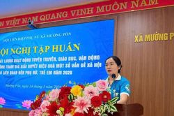 Trao sinh kế l&agrave; trao 'l&aacute; chắn' cho phụ nữ v&ugrave;ng bi&ecirc;n