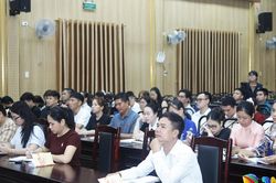 Phường An Kh&ecirc; bồi dưỡng l&yacute; luận ch&iacute;nh trị cho 82 đảng vi&ecirc;n mới