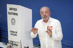 Tổng thống Brazil Lula da Silva tái đắc cử