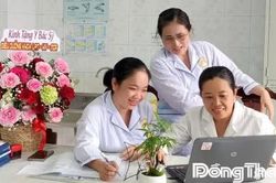 Những 'b&ocirc;ng hồng' nơi tuyến đầu chống lao v&agrave; HIV