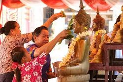 Chuyện một người Khmer k&iacute;nh thờ Bồ-t&aacute;t Qu&aacute;n Thế &Acirc;m
