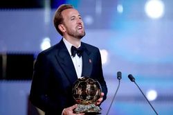 Ban tổ chức mắc sai lầm nghiêm trọng ở lễ trao giải Quả bóng Vàng 2026