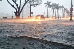 Thời tiết ng&agrave;y 27/10: H&agrave; Tĩnh đến Đ&agrave; Nẵng c&oacute; mưa vừa, mưa to v&agrave; d&ocirc;ng