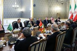 Nỗ lực ngoại giao trước leo thang căng thẳng Mỹ-Iran