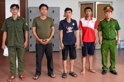 Lạng lách, tạt đầu xe dẫn đến ẩu đả, 3 người ở TP.HCM bị bắt khẩn cấp