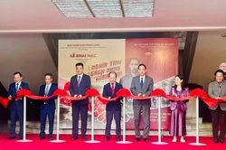 Trưng bày chuyên đề 'Nghĩa tình cách mạng-Những đồng chí Việt Nam tham gia Khởi nghĩa Quảng Châu'