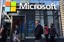 Microsoft tìm cách cắt giảm 1/4 lực lượng lao động