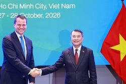 Thủ tướng Chính phủ Lê Minh Hưng đề nghị WEF hỗ trợ Việt Nam thu hút đầu tư và chuyển giao công nghệ