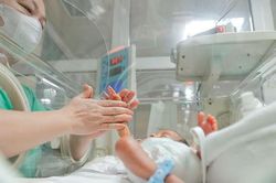Hà Nội hỗ trợ 4 triệu đồng cho phụ nữ sinh đủ 2 con trước 35 tuổi