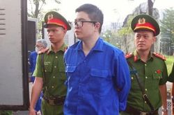 Mr Pips và Mr Hunter khai gì tại tòa?