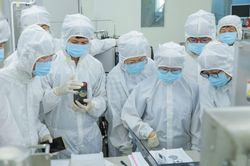 Trợ giảng, nghiên cứu viên đại học làm việc 40 giờ mỗi tuần