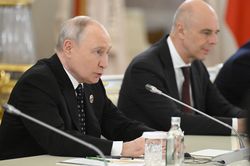 Tổng thống Putin ca ngợi Elon Musk là 'thiên tài thực thụ'