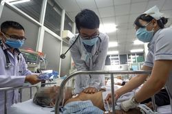 TP.HCM đề xuất đãi ngộ vượt trội, bác sĩ mới có thể nhận hơn 600 triệu