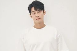 Sung Hyuk chưa bao giờ là 'kẻ cơ hội' đến thế