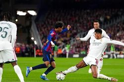 Bóng đá Tây Ban Nha đóng băng sau tai nạn tàu hỏa, Real và Barca nín thở đợi tin