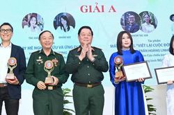 Tôn vinh những tấm gương bình dị mà cao quý