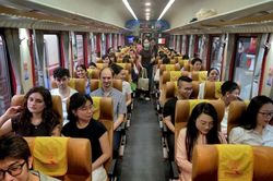 Tin vui: Tàu sẽ dừng ở ga Phủ Lý để người dân miền Trung đến Bệnh viện Bạch Mai