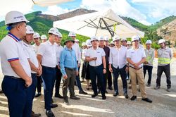 Đèo Cả thưởng 1 tỷ đồng, khích lệ thi đua đưa cao tốc Khánh Hòa-Buôn Ma Thuột về đích sớm