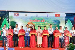 Kết nối sản phẩm HTX, mở rộng giao thương Việt - Lào