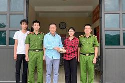 70.000.000 đồng bất ngờ xuất hiện trong tài khoản của Đoạn Thị Píai (SN 1999), công an vào cuộc xác minh