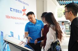 Lừa đảo công nghệ cao: Người trẻ thành thạo thiết bị vẫn dễ bị thao túng