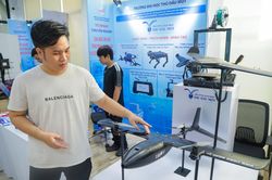 Sinh viên mang Robot, UAV đến trình diễn tại Techmart 2026