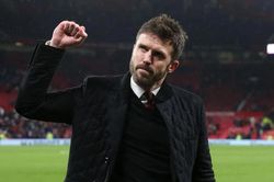Michael Carrick tuyên bố 'không bất ngờ' khi chưa bị MU sa thải